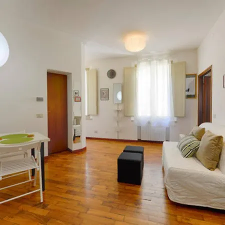 Grazioso In Centro- Wifi Ascensore Aria Condizionata Modena