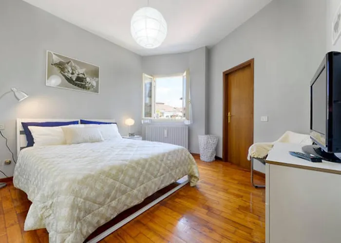 Grazioso In Centro- Wifi Ascensore Aria Condizionata Appartement *