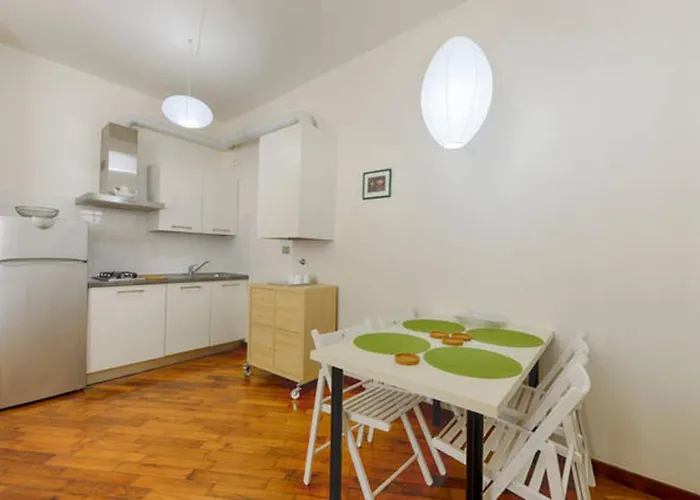 Grazioso In Centro- Wifi Ascensore Aria Condizionata Διαμέρισμα